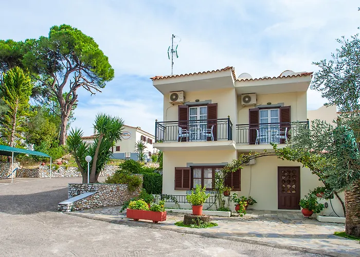 Koukias Village 3* Troulos