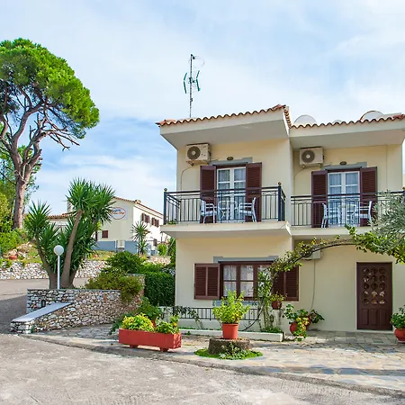 Koukias Village 3* Troulos